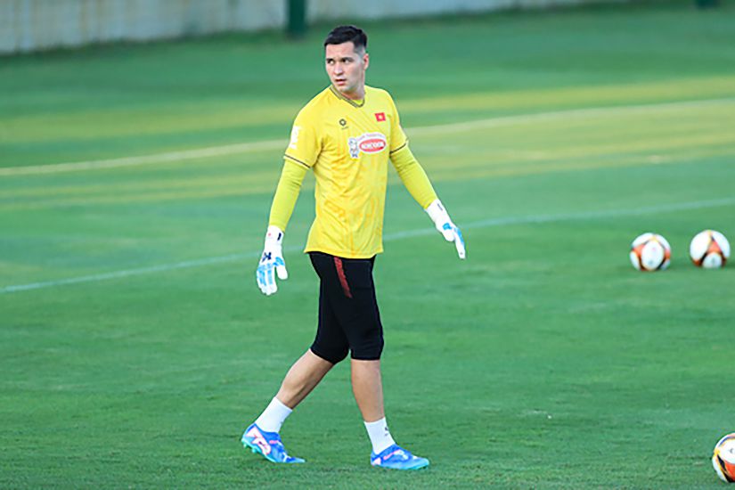 Goalkeeper Nguyen Filip has the opportunity to start at AFF Cup 2024. Photo: Minh Dan