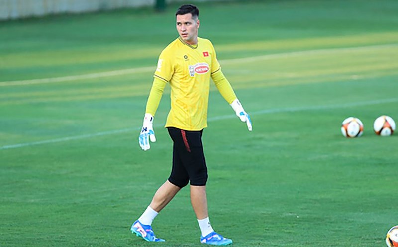 Goalkeeper Nguyen Filip has the opportunity to start at AFF Cup 2024. Photo: Minh Dan
