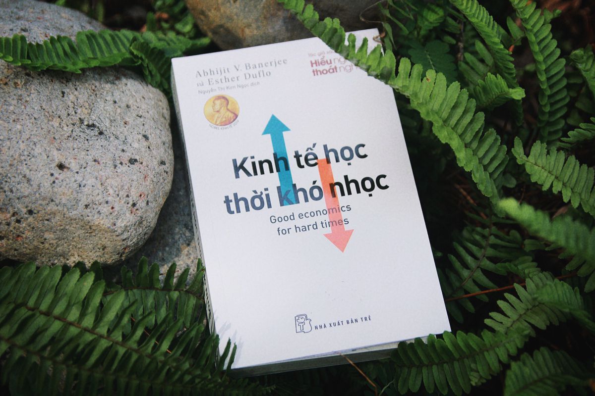 Book "Difficult Times in the World". Photo: Publisher