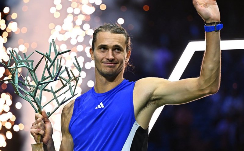 Alexander Zverev has had a successful career, but needs a Grand Slam win to cement his place as one of the greats. Photo: Rolex Paris Masters
