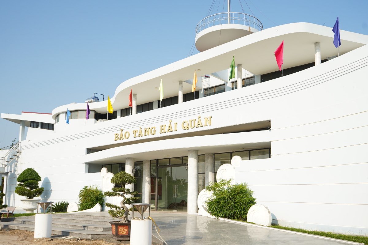 The Navy Museum currently displays thousands of historical artifacts. Photo: Mai Dung