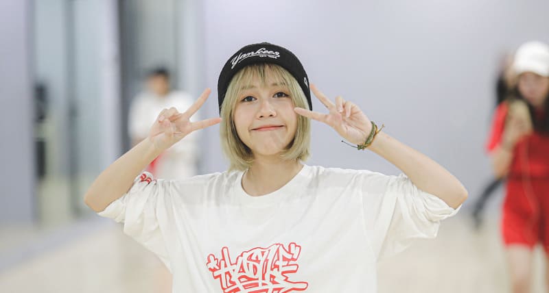 Hau Hoang participates in "Sister Who Makes Wave" season 2. Photo: Character's Facebook