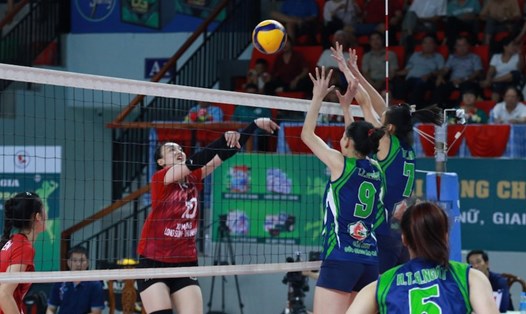 Xi măng Long Sơn Thanh Hóa gặp Vietinbank tại giải bóng chuyền quốc gia 2024. Ảnh: VFV