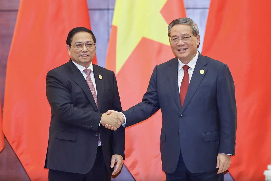 During his working trip to China, Prime Minister Pham Minh Chinh had a very rich working program, with 19 bilateral activities, including talks with Chinese Premier Li Qiang. Photo: VGP