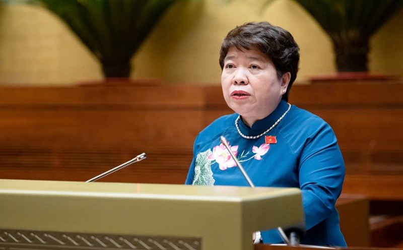 Chairwoman of the Social Affairs Committee Nguyen Thuy Anh suggested considering regulations on flexible unemployment insurance contribution rates. Photo: Pham Thang