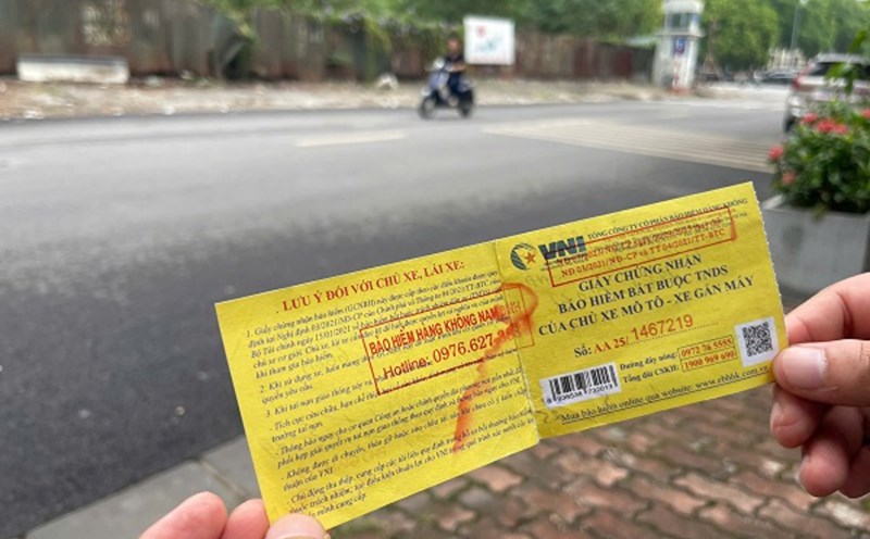 Civil liability insurance is a compulsory type of motorbike insurance. Photo: Xuyen Dong