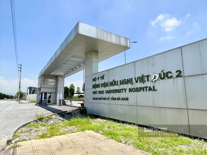 Facility 2 of Viet Duc Hospital in Ha Nam has been abandoned for a long time, causing waste. Photo: Thieu Trang