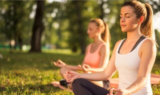 Bài tập yoga giúp tăng sức bền. Ảnh: Theo Healtshots.