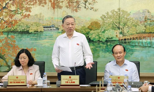 Tổng Bí thư Tô Lâm lưu ý về việc thiếu giáo viên, thiếu trường lớp là vấn đề rất thời sự. Ảnh: Phạm Đông