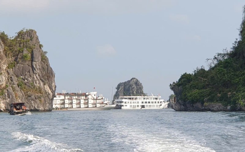 Ha Long Bay tourist boat. Photo: Nguyen Hung