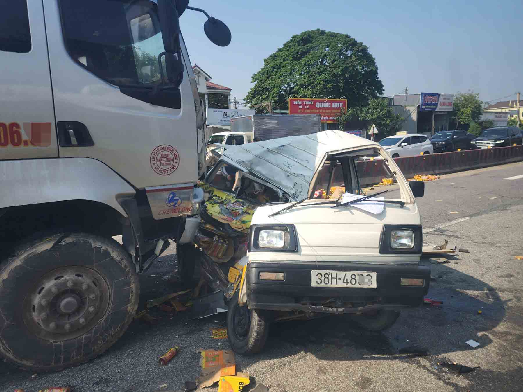 Accident scene. Photo: Quang Tuan