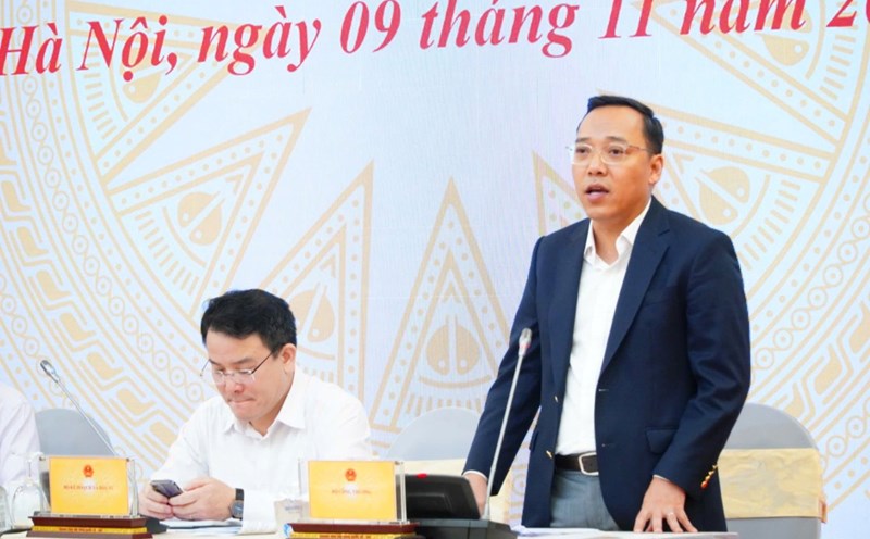 Deputy Minister of Industry and Trade Nguyen Hoang Long said that Temu and Shein exchanges are registering to operate in Vietnam. Photo: Pham Dong