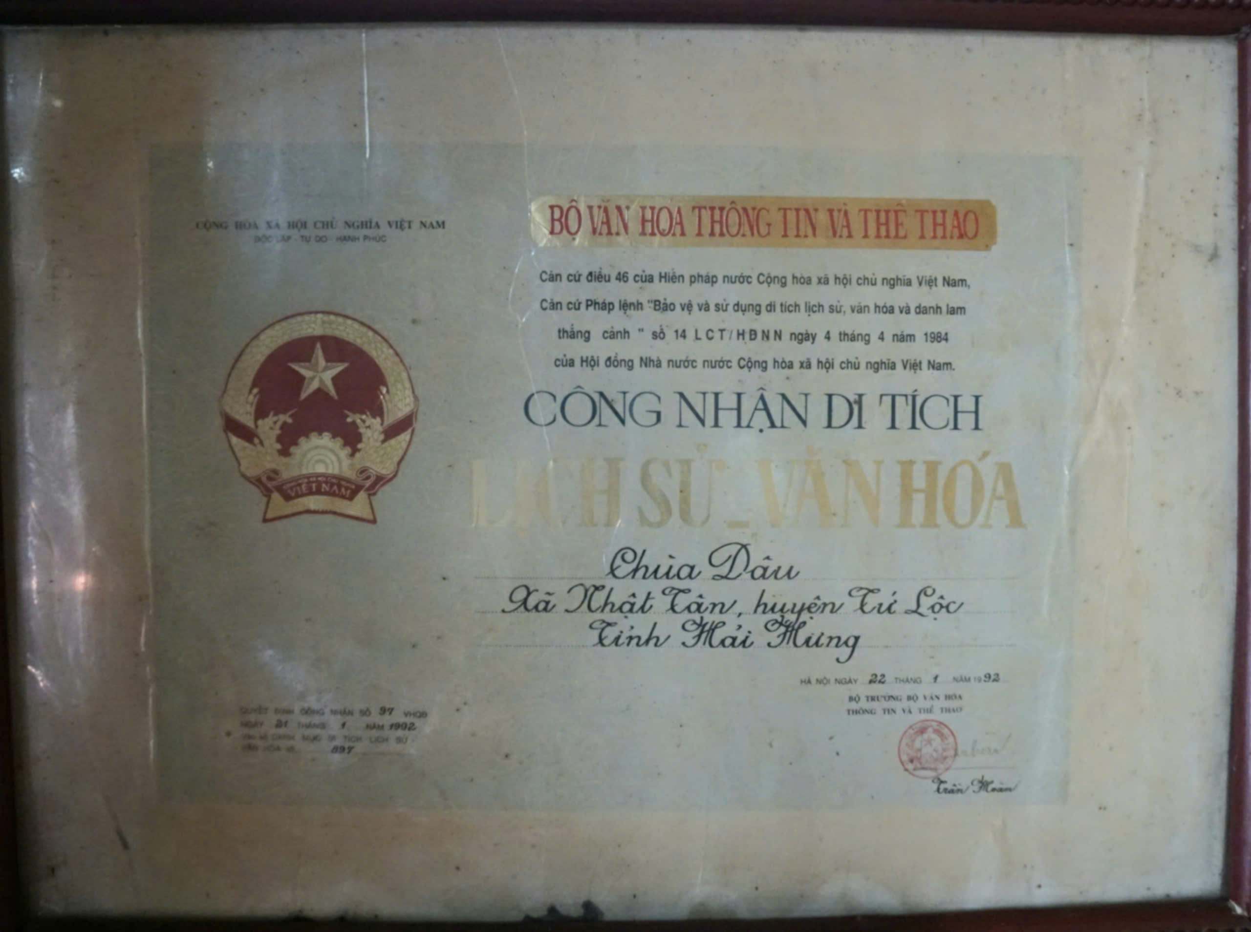 Chua Dau duoc cong nhan la di tich lich su quoc gia ngay 21.01.1992. Anh: Cong Hoa