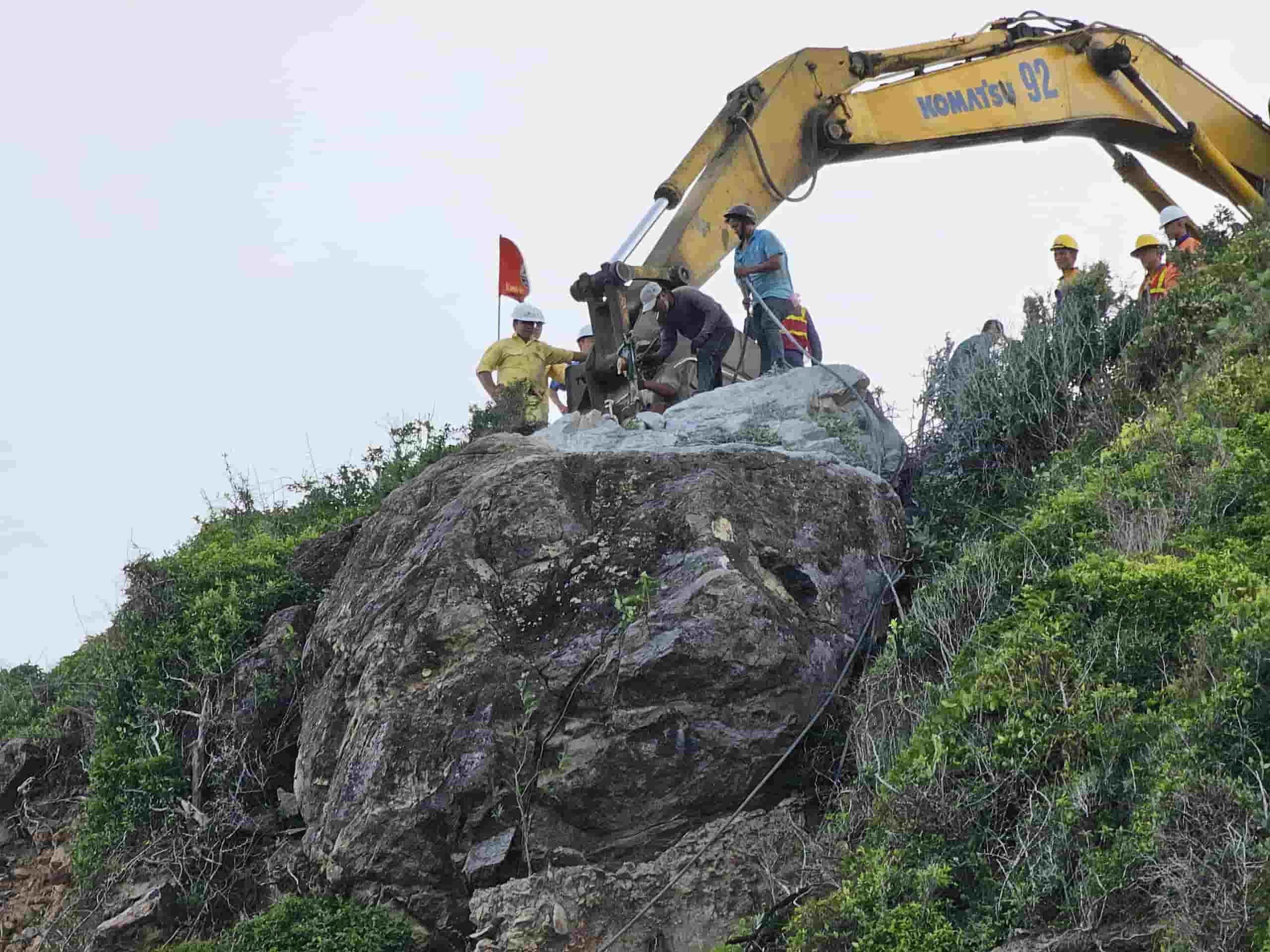 Chinh quyen TP Nha Trang danh gia phuong an no min la toi uu nhat. Anh: Huu Long