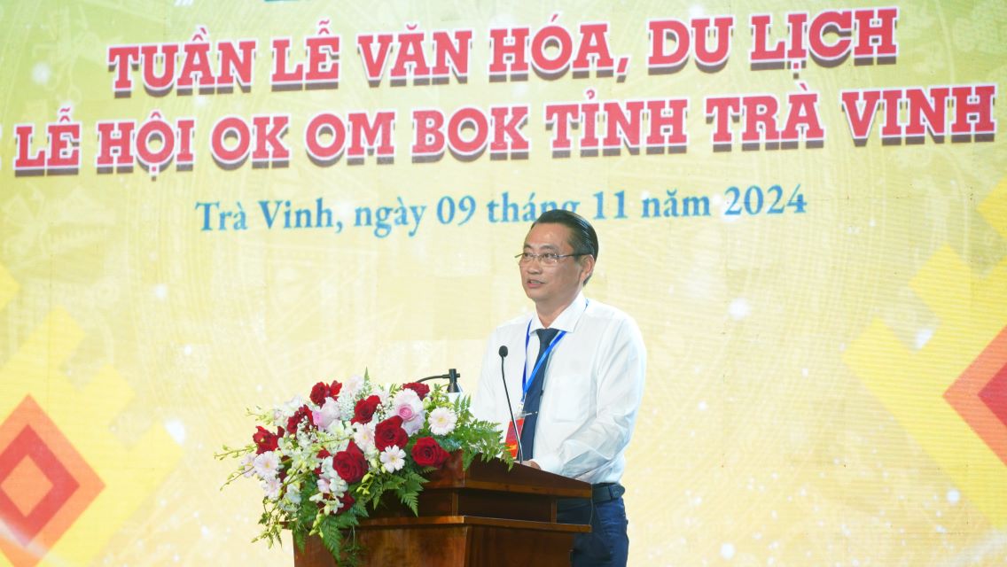 Pho Chu tich UBND tinh Tra Vinh Nguyen Quynh Thien phat bieu khai mac buoi le. Anh: Ta Quang