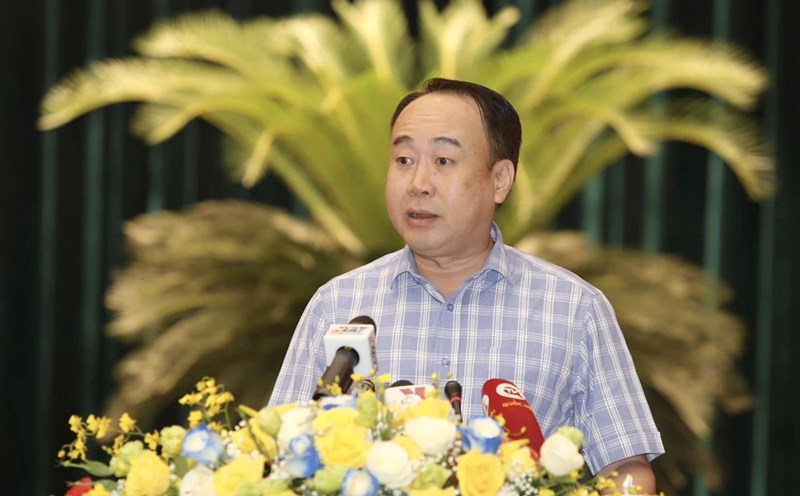 Deputy Head of the Government Office Nguyen Sy Hiep and Standing Member of the National Traffic Safety Committee. Photo: VGP