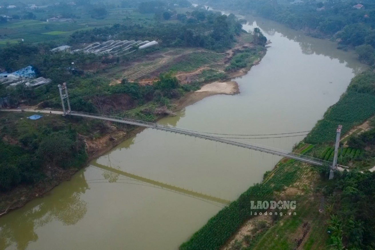Proposal to support an estimated budget of 1 billion VND to repair Thac Nhat suspension bridge. Photo: Viet Bac.