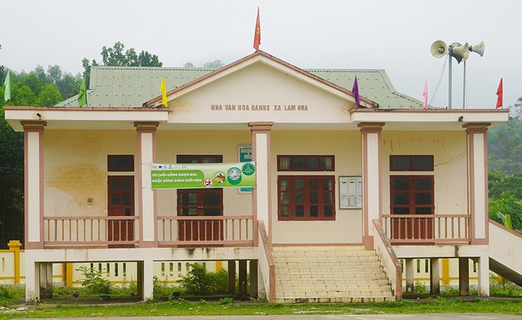 Thanks to the national target program, people's lives are improving day by day. Photo: G.Huyen