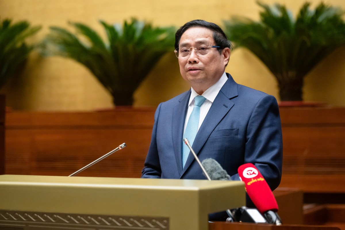 Prime Minister Pham Minh Chinh requested to focus on preventing and combating waste in the whole society in 2025. Photo: Pham Thang
