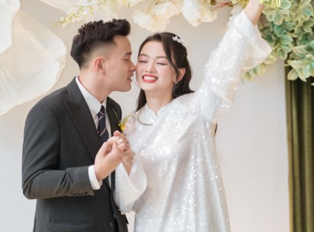 Volleyball player Thu Hoai will get married on December 2. Photo: Character provided