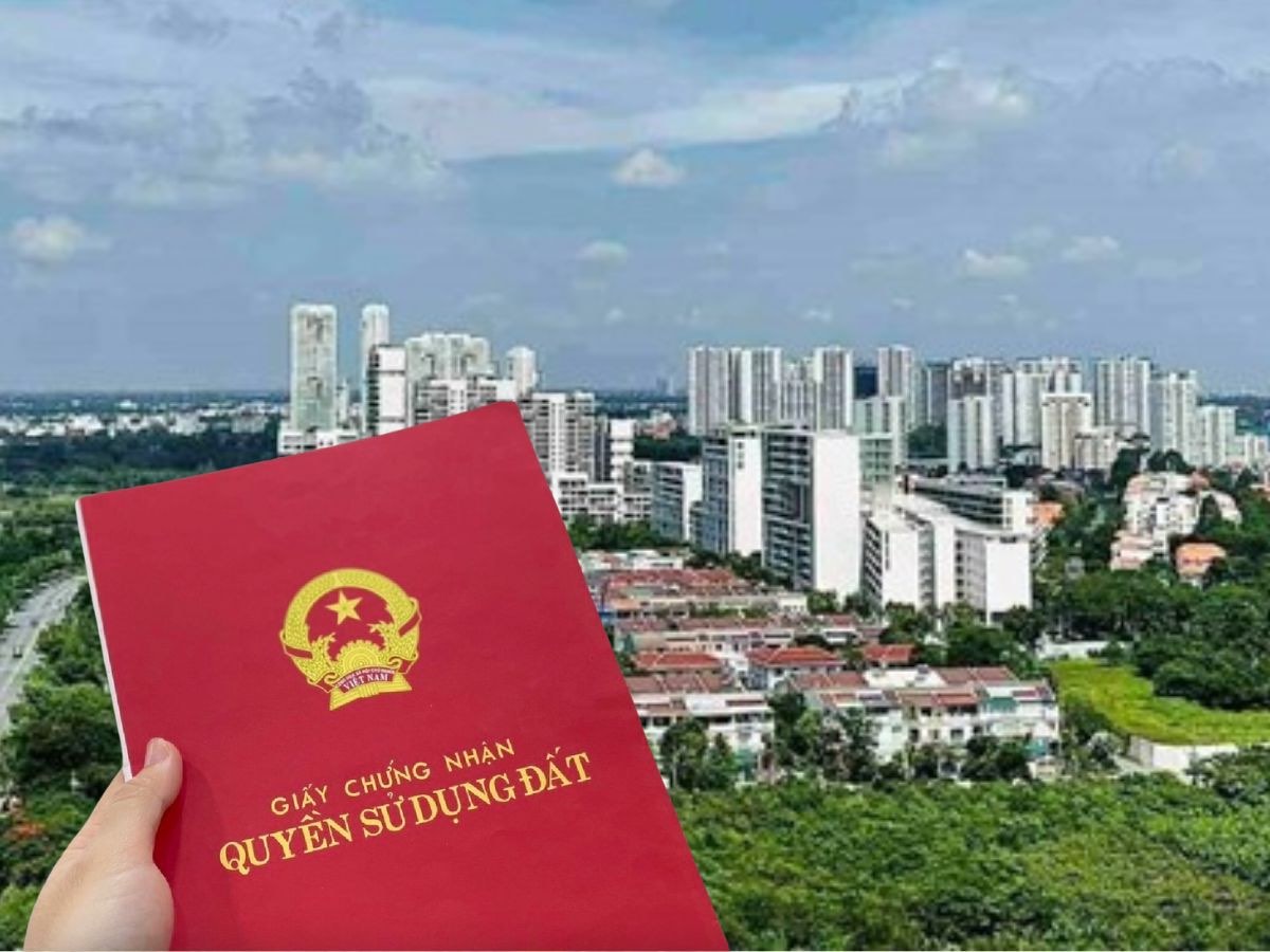 Những lưu ý khi sang tên sổ đỏ. Đồ họa: Vy Vy