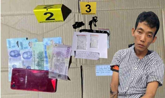 Bắt đối tượng cất giấu ma túy bỏ xe khi phát hiện Công an. Ảnh: Công an cung cấp.