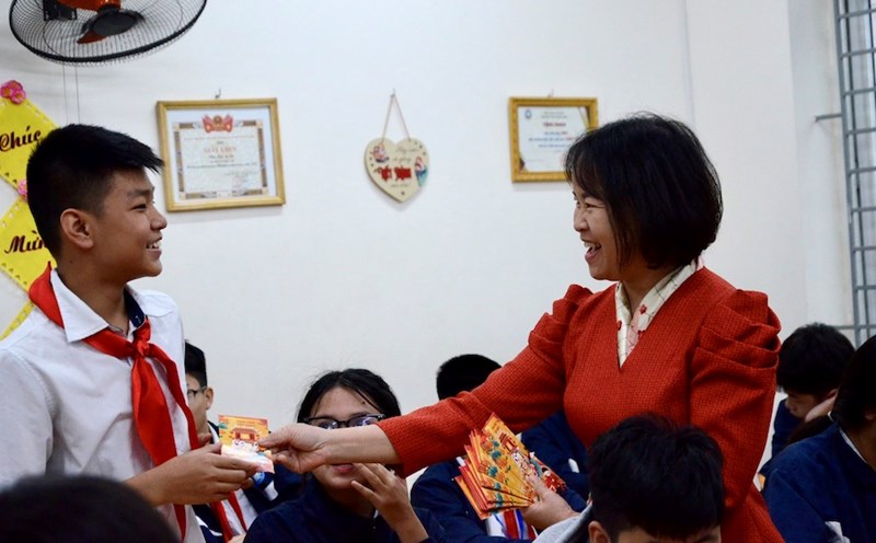 Many provinces and cities have announced the 2025 Tet holiday schedule. Photo: Van Trang