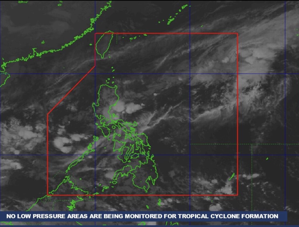 Ngay 2.12, co quan thoi tiet Philippines khong theo doi ap thap nao gan Bien Dong. Anh: PAGASA