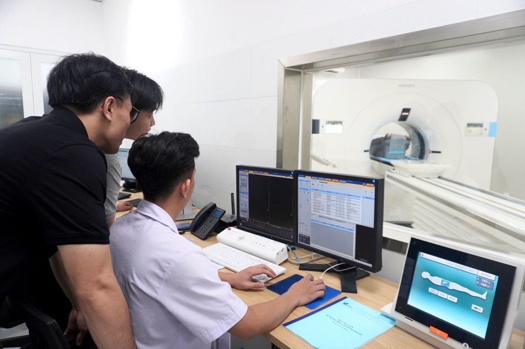 Add high-tech imaging diagnostic area at Ho Chi Minh City hospital