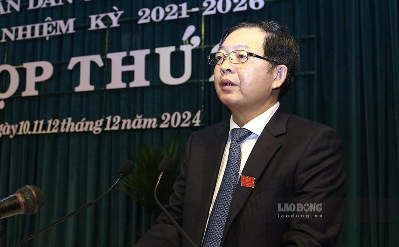 Mr. Ho Quoc Dung - Secretary of the Provincial Party Committee, Chairman of the People's Council of Binh Dinh province directed at the meeting. Photo: Hoai Luan