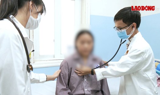 Sản phụ hồi phục sau khi được cấp cứu thành công. Ảnh: NGUYỄN HẠNH