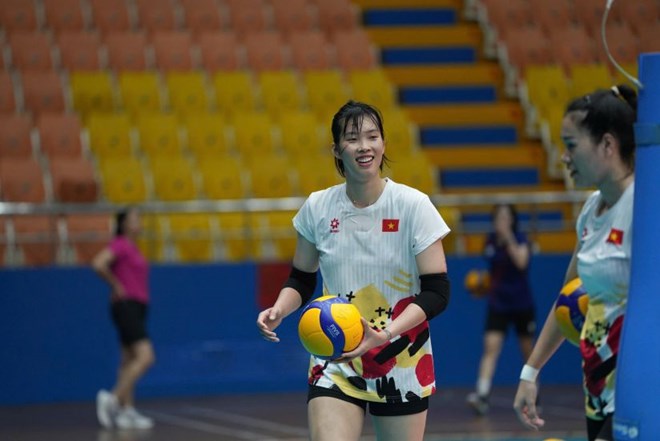 Thanh Thuy is the only Vietnamese women's volleyball player currently playing abroad. Photo: VFV