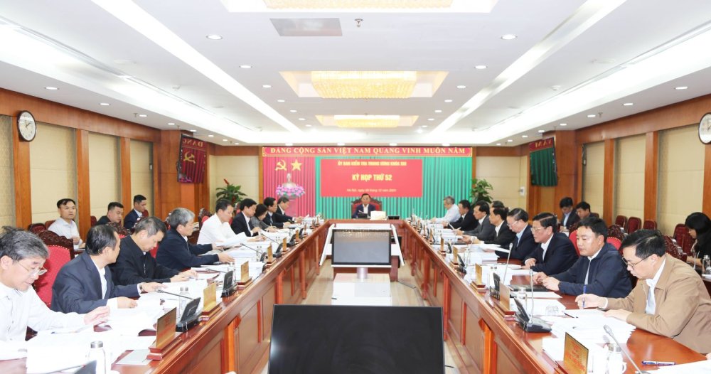 The Central Inspection Commission held its 52nd session to consider disciplining a number of party organizations and party members.