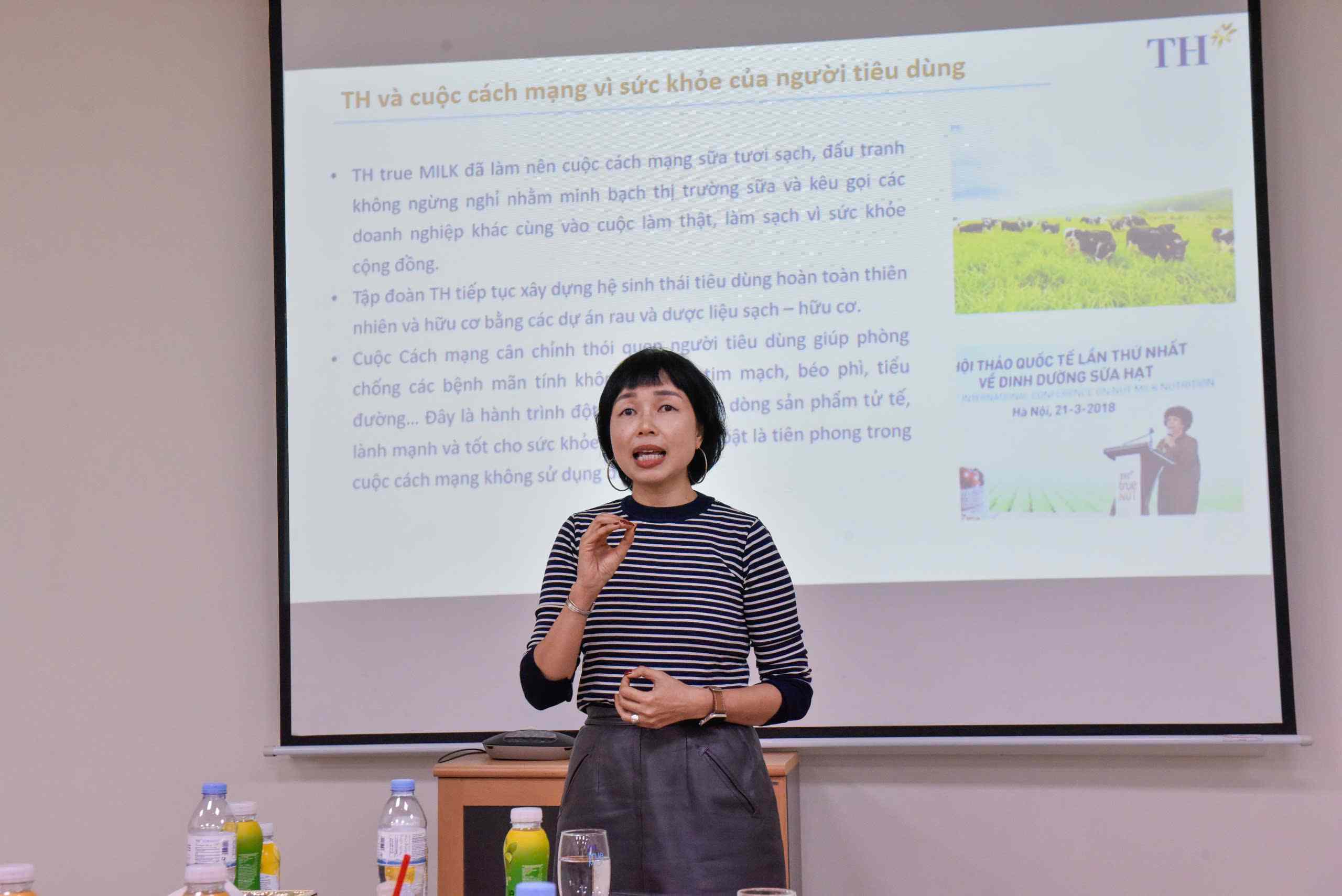 Ba Nguyen Quynh Van - Pho Vien truong Vien Dinh duong TH chia se thong tin. Anh: Nhat Minh