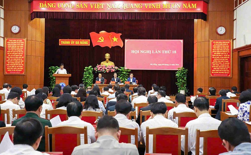 Closing ceremony of the 18th Da Nang City Party Committee Conference. Photo: Thanh Ha