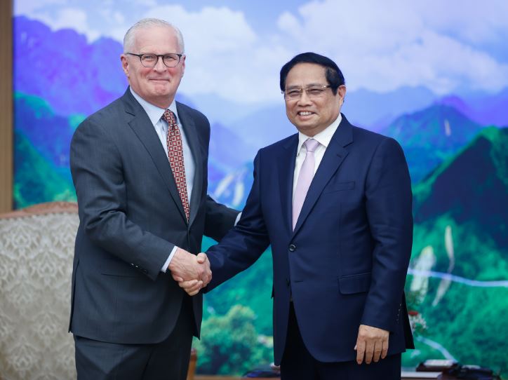 Prime Minister Pham Minh Chinh received Mr. John Neuffer - President of the Semiconductor Industry Association (SIA). Photo: VGP