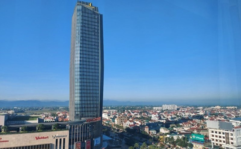 In 2024, Ha Tinh province's budget revenue is estimated to reach 17,900 billion VND. Photo: Tran Tuan.