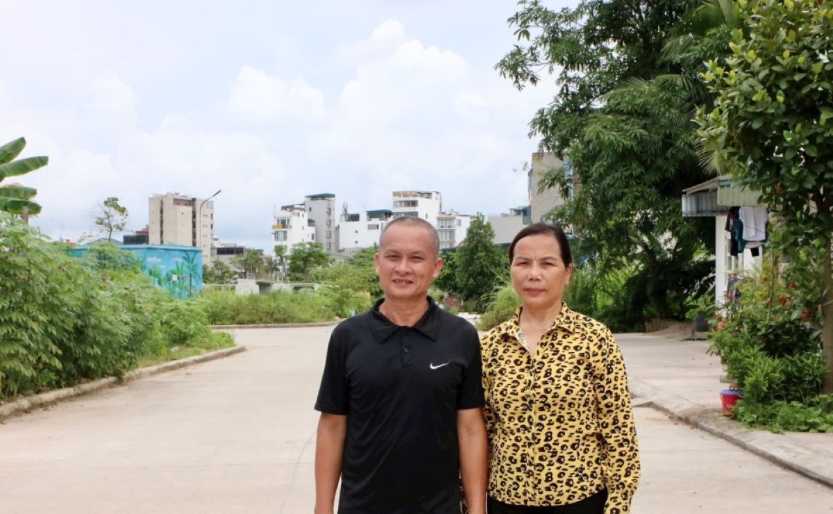 Mr. Pham Van Khoi's family (Hung Thang ward) is a typical example of donating land for road construction, with an area of ​​500m2, estimated to be worth over 10 billion VND. Photo: Hoang Nga