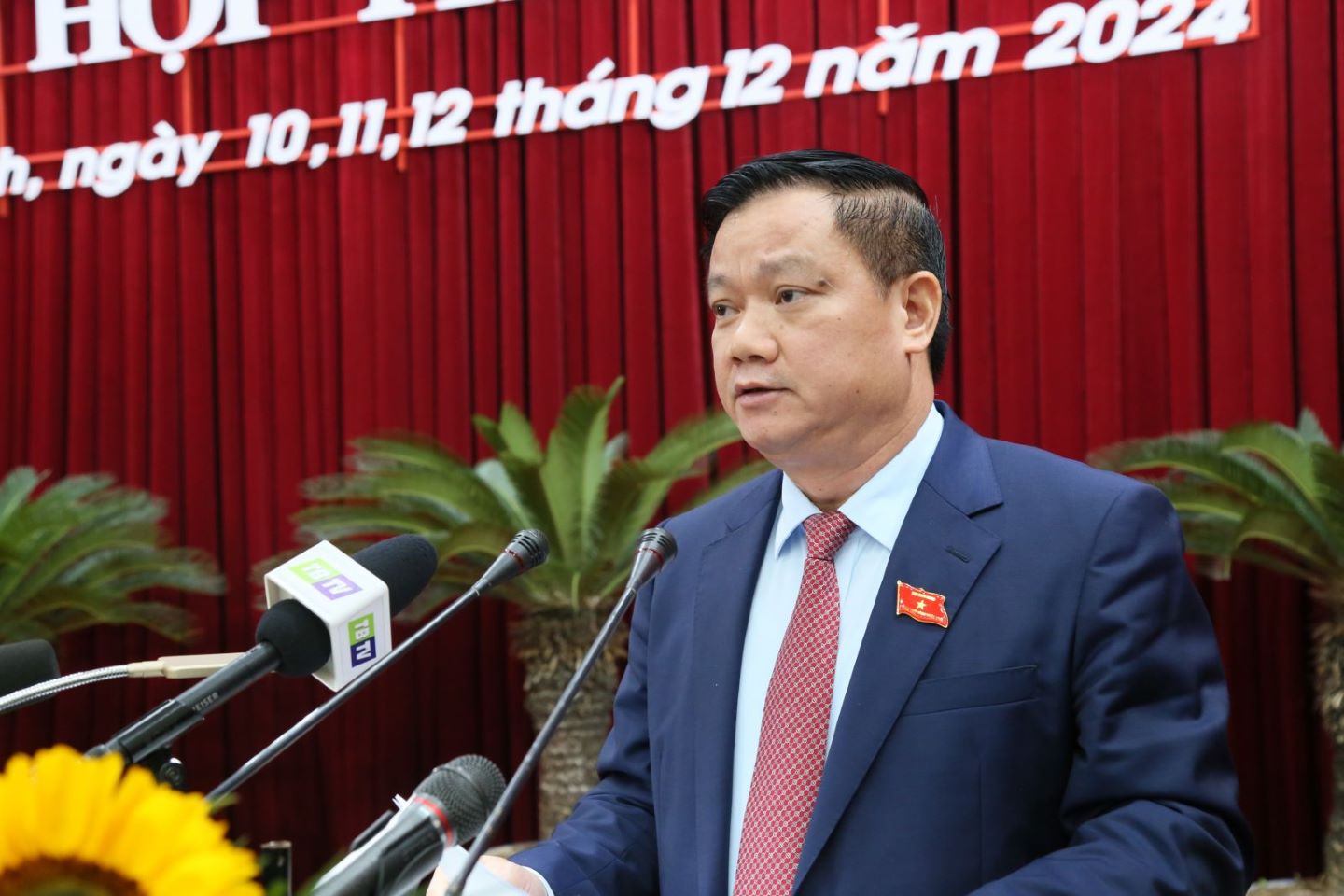Mr. Nguyen Khac Than - Secretary of the Provincial Party Committee, Chairman of the People's Committee of Thai Binh province requested to focus on immediately implementing the arrangement and streamlining of the apparatus to be effective and efficient in accordance with the direction of the Politburo and the Central Steering Committee. Photo: Ha Linh