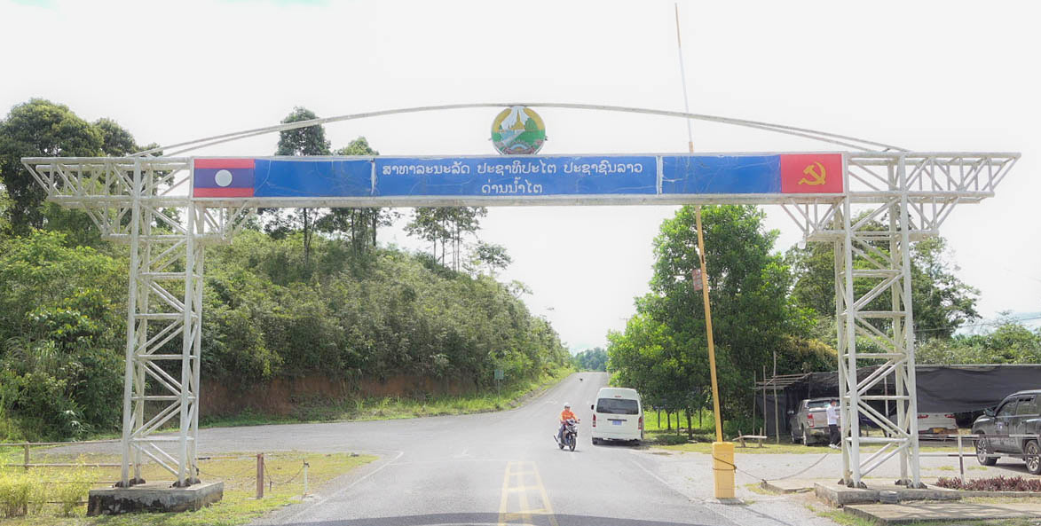 Thong Thu border gate, Que Phong district is allowed to buy, sell and exchange goods across the border with Laos. Photo: Nguyen Viet