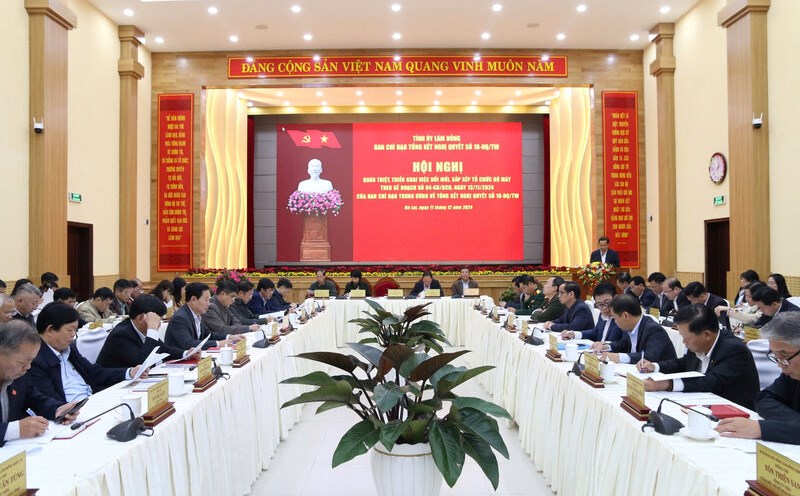 Mr. Nguyen Thai Hoc - Acting Secretary of Lam Dong Provincial Party Committee gave a speech at the conference. Photo: Van Bao