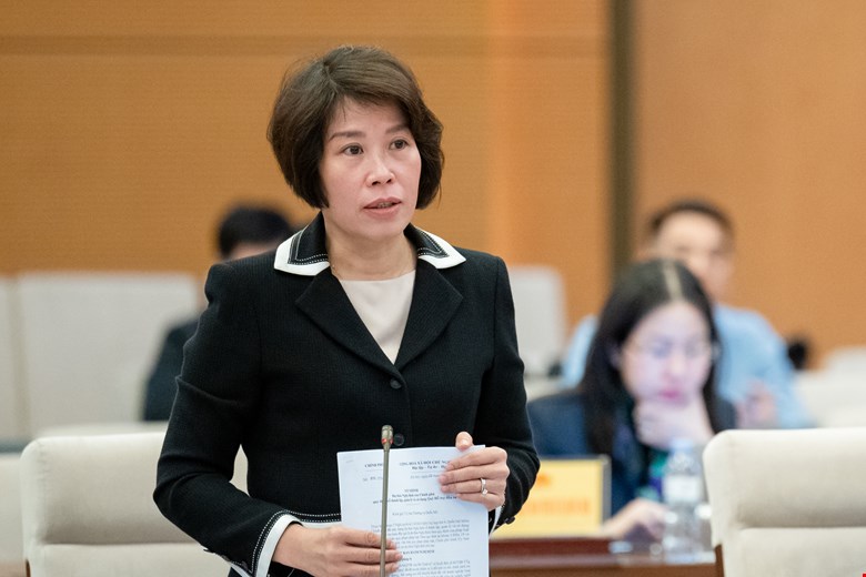 Deputy Minister of Planning and Investment Nguyen Thi Bich Ngoc said that the draft proposal for the Investment Support Fund to operate under a model similar to a public service unit. Photo: Quochoi.vn