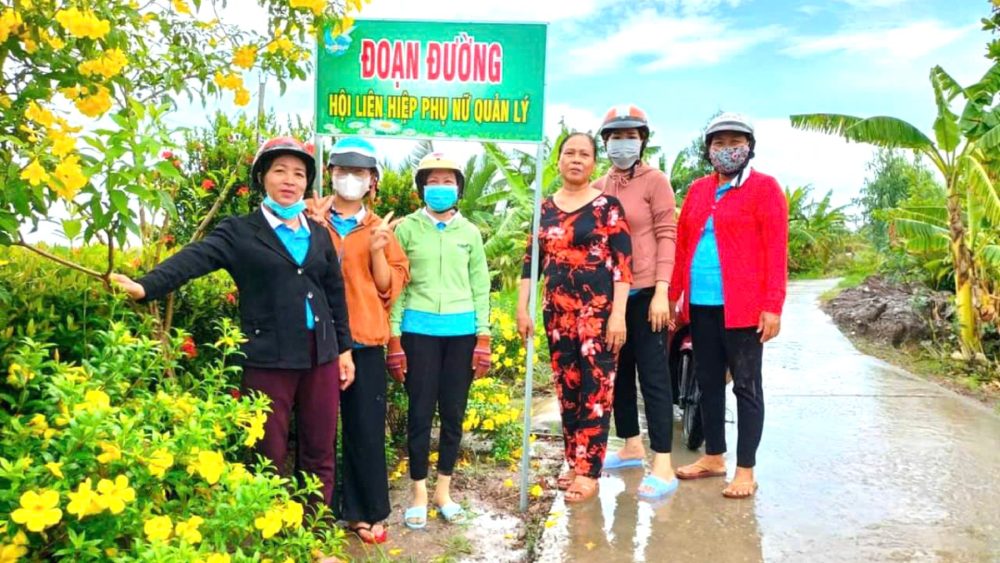 Cac chi em phu nu tiep thu nhieu kien thuc phap luat, tu tin manh dan tham gia nhieu hoat dong phong trao hon. Anh: Xuan Nhi