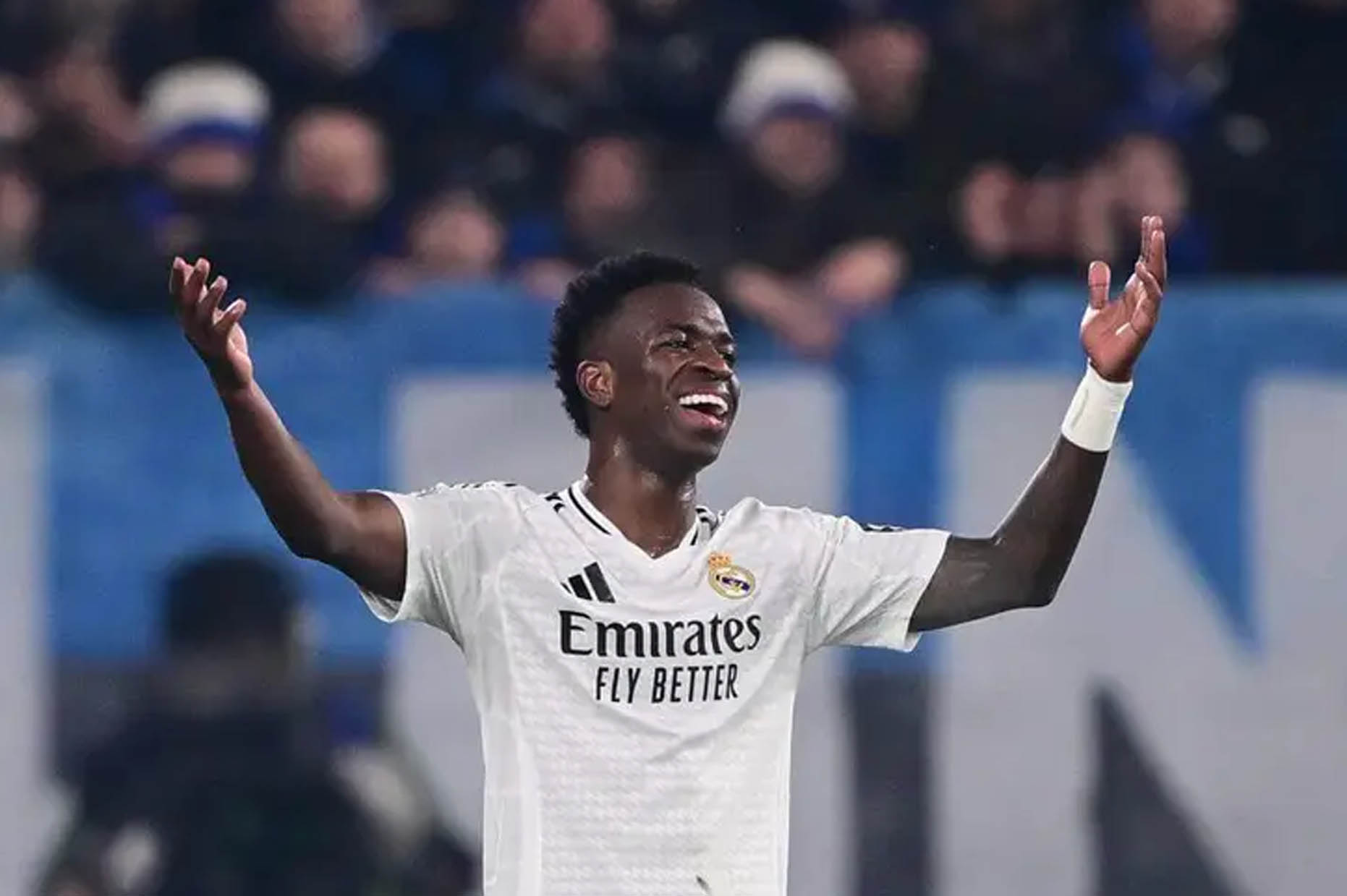 Vinicius da co ban thang danh dau ngay tro lai doi hinh chinh cua Real Madrid o Champions League. Anh: AFP