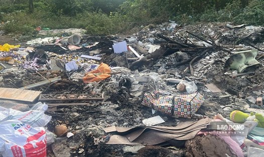 Đốt rác thải bừa bãi ảnh hưởng nghiêm trọng đến môi trường. Ảnh: Minh Hạnh