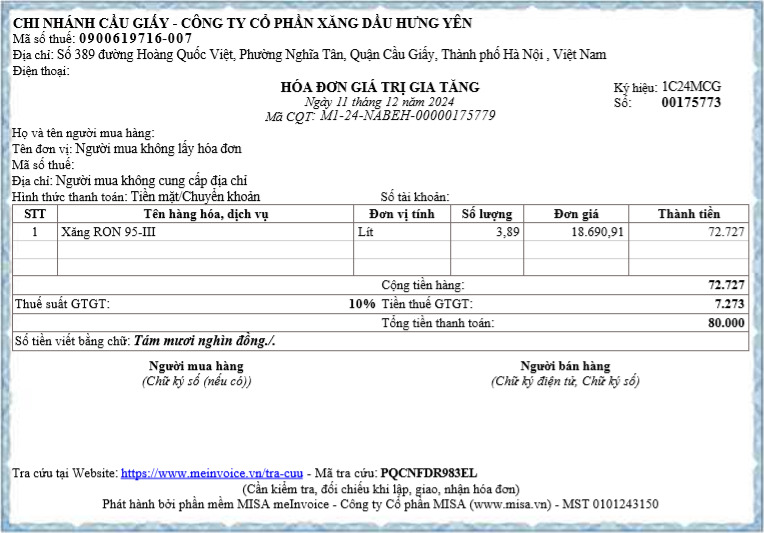 Hoa don dien tu do Xang dau Hung Yen gui cho khach hang. Anh: Luc Giang