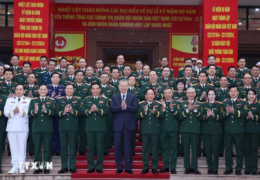 Tong Bi thu To Lam voi cac dai bieu. Anh: TTXVN