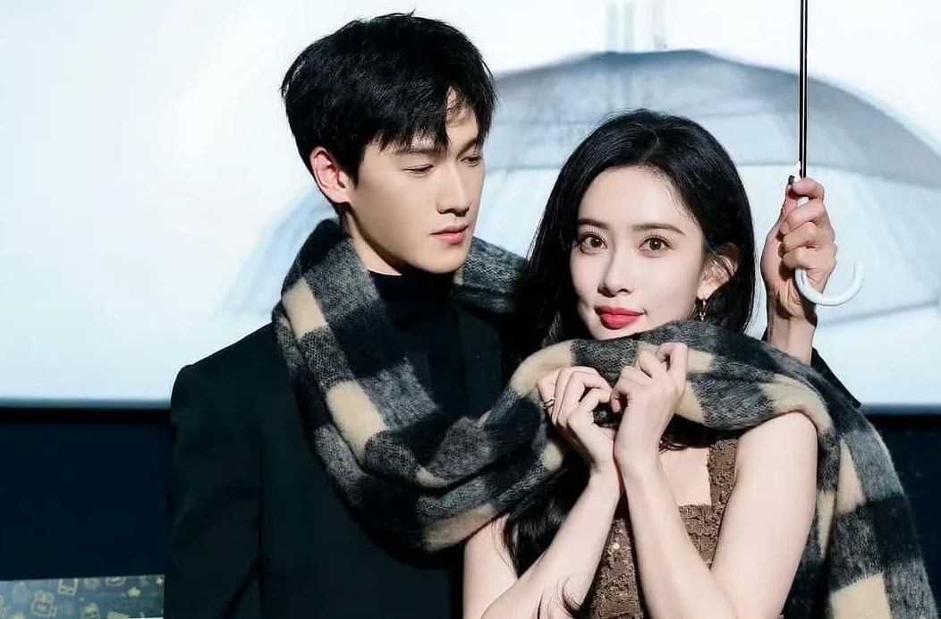 Ly Quan Nhue and Manh Tu Nghia increase their fan base thanks to the movie "Cuu Trong Tu". Photo: Producer