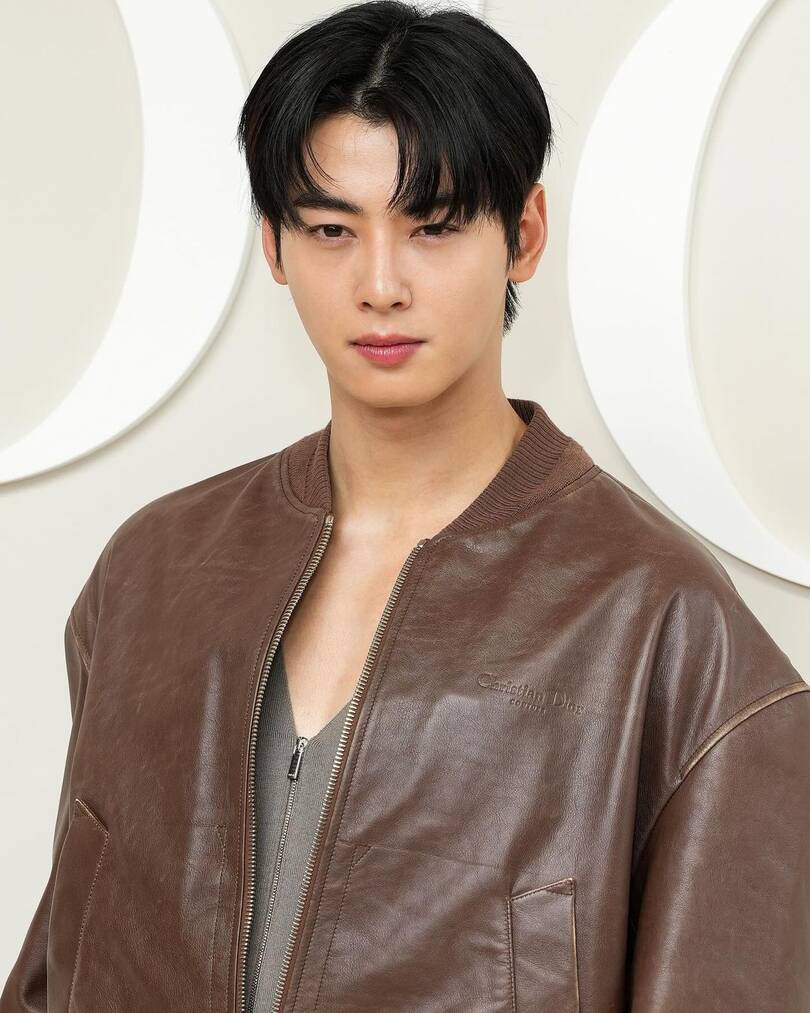 Cu dan mang nhan ra nguoi duoc Trieu Anh Tu nhac den la Cha Eun Woo. Anh: Weibo