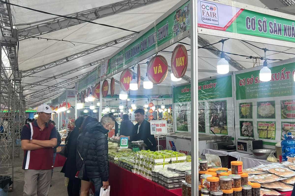 Quang cảnh Hội chợ OCOP Quảng Ninh - Thu Đông 2024. Ảnh: Diệu Hoàng